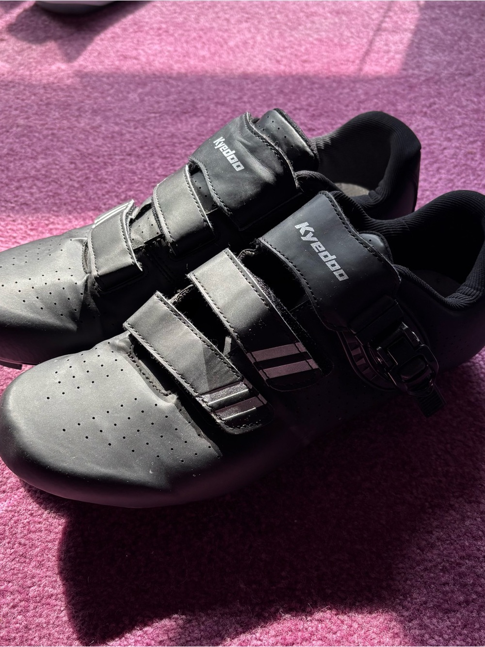 Kyedoo Black Cycling Shoes with Velcro Straps size 45